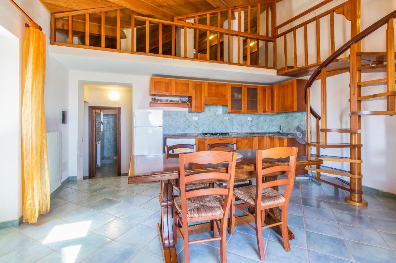 Apartmán Elisa Vista Mare Capo Testa Exteriér fotografie
